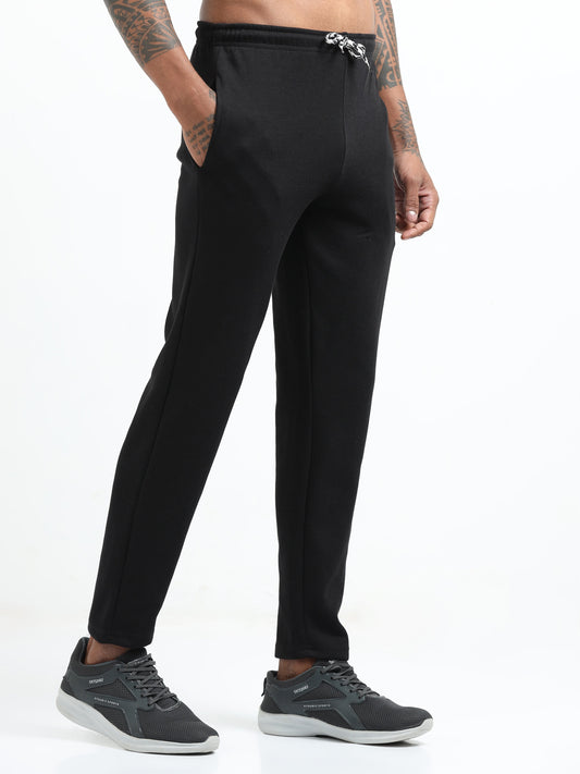 Which is better for daily wear and workouts: slim fit gym joggers or regular fit joggers for men in India?