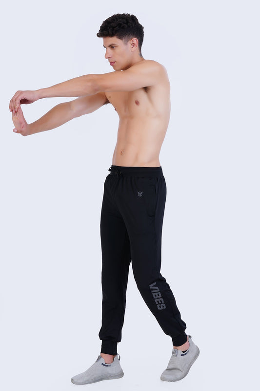 Which gym joggers are ideal for men in India for everyday workouts?