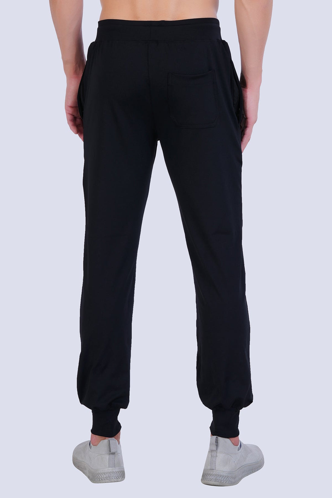 Gym joggers vs track pants for men which is better for gym workouts?