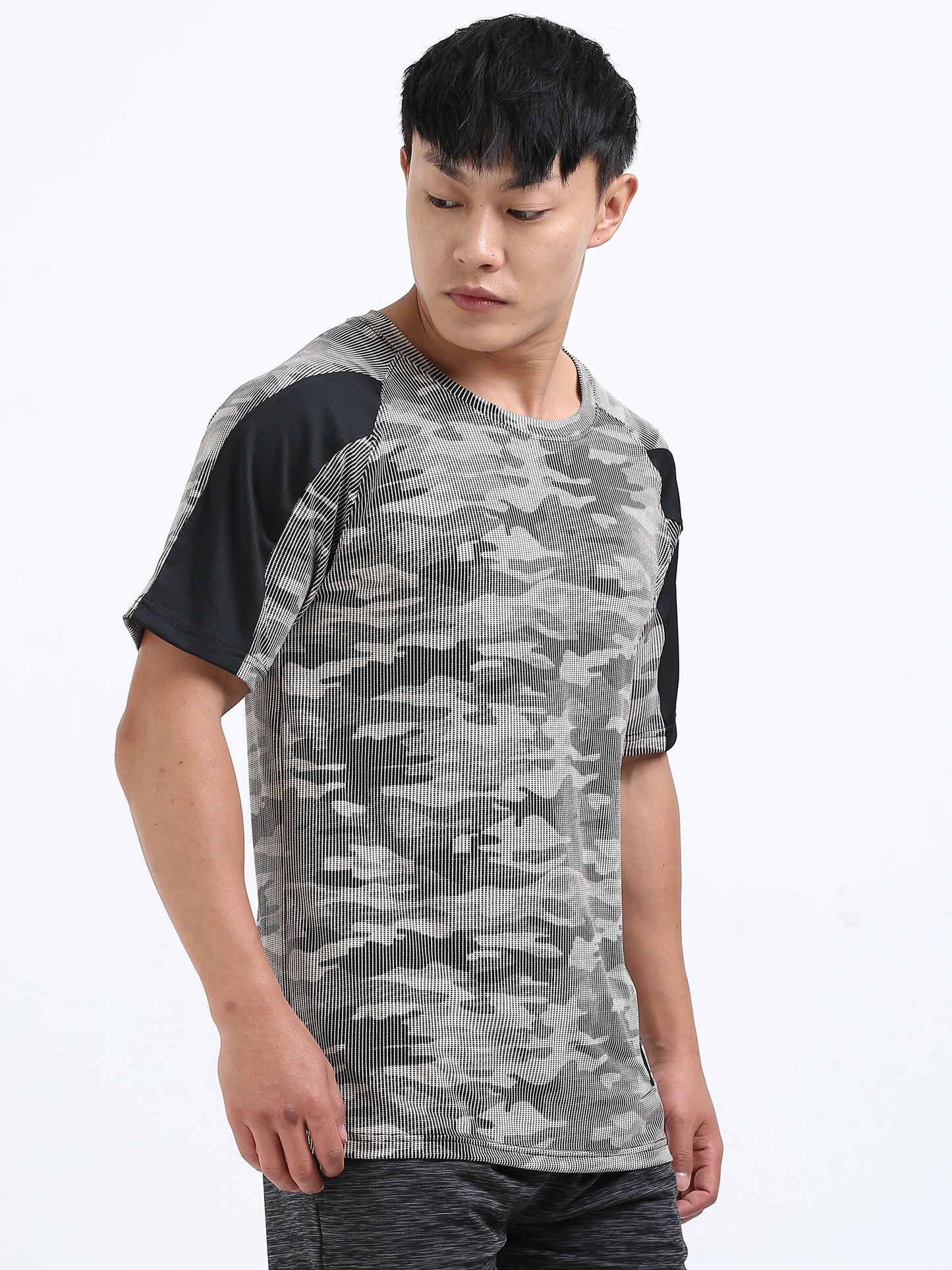 Men’s Beige Training T-Shirt with Contrast Sleeves